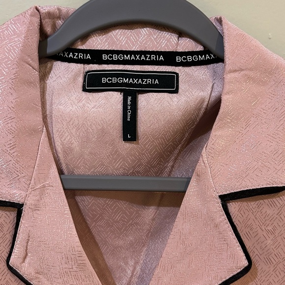 BCBGMAXAZRIA Shimmering Pink Satin Pajama Set Women’s Size Large - Picture 3 of 9